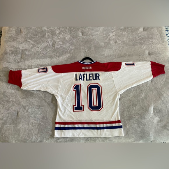 SIGNED Guy Lafleur #10 Jersey - Picture 6 of 9